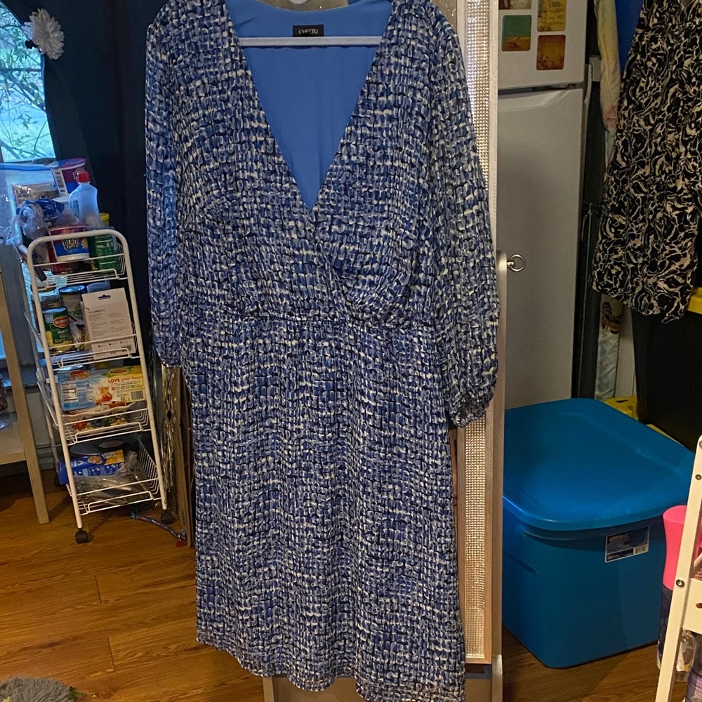 Blue Patterned Dress 🦋